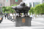 Singapore: Der fette Vogel von Fernando Botero