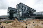 Berlin: Sandskulpturen beim Lehrter Bahnhof