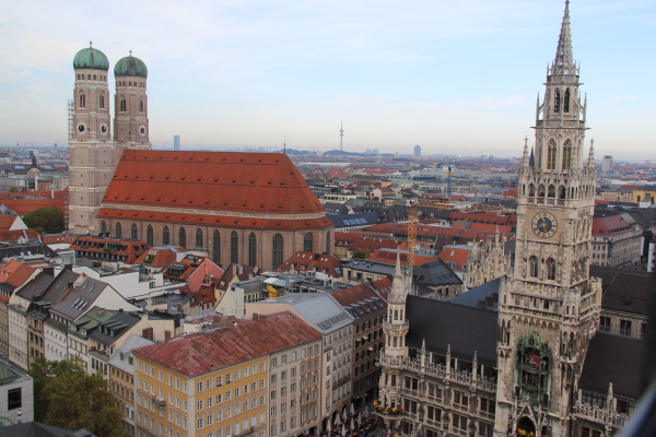  München: Vom Turm Alter Peter: Frauenkirche und Neues Rathaus