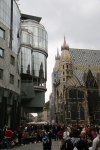 Wien: Alt trifft neu: Stephansdom und Haashaus